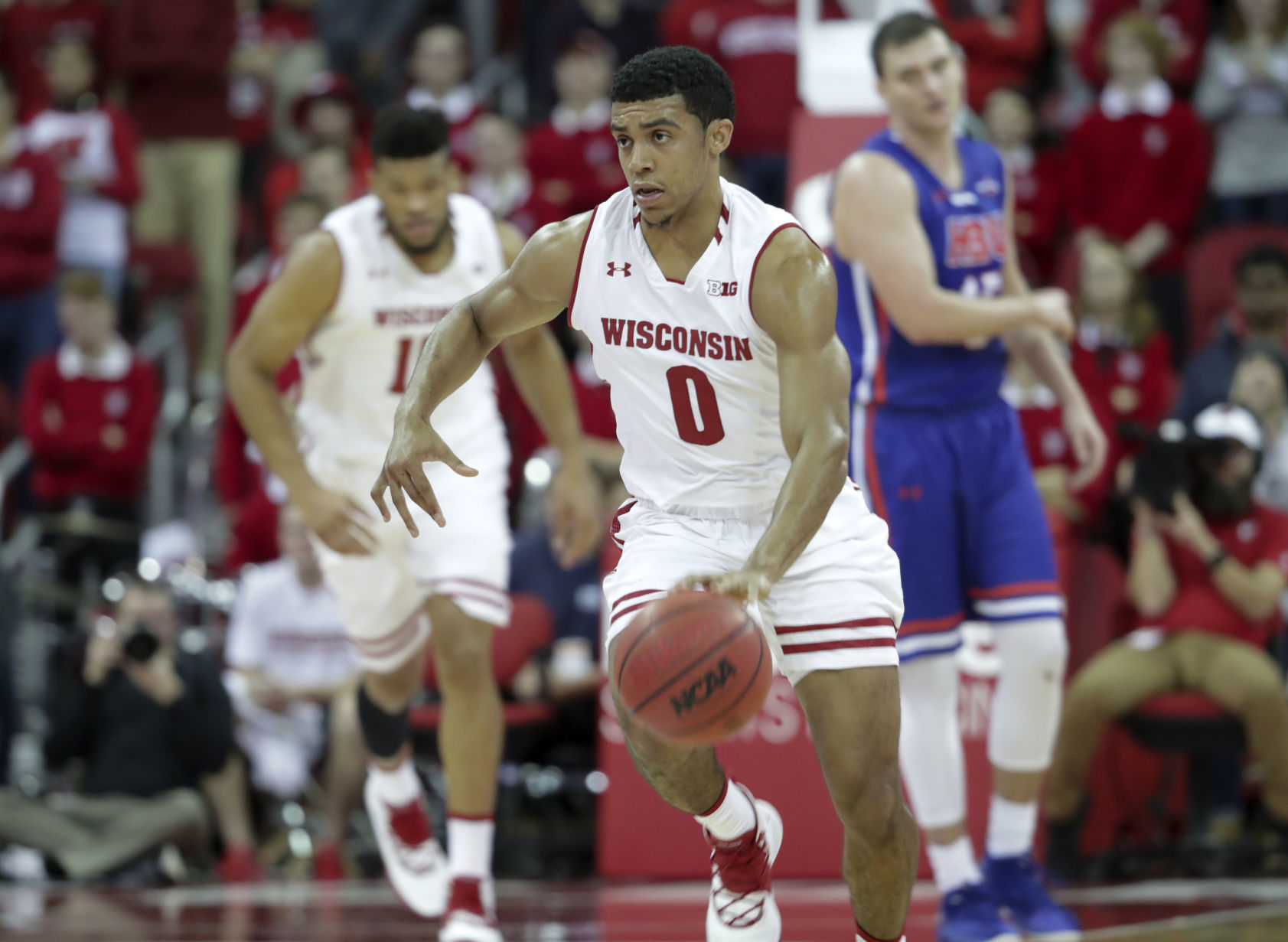 Badgers 96, Huskies 59